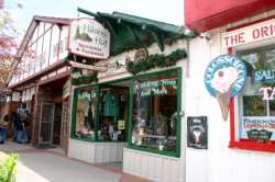 Estes Park is a quaint tourist trap at the entrance to the Rocky Mountain National Park